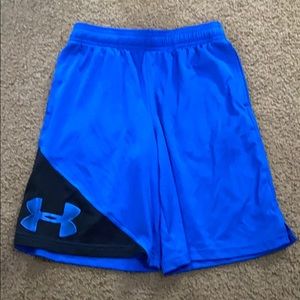Boys youth medium under armor shorts